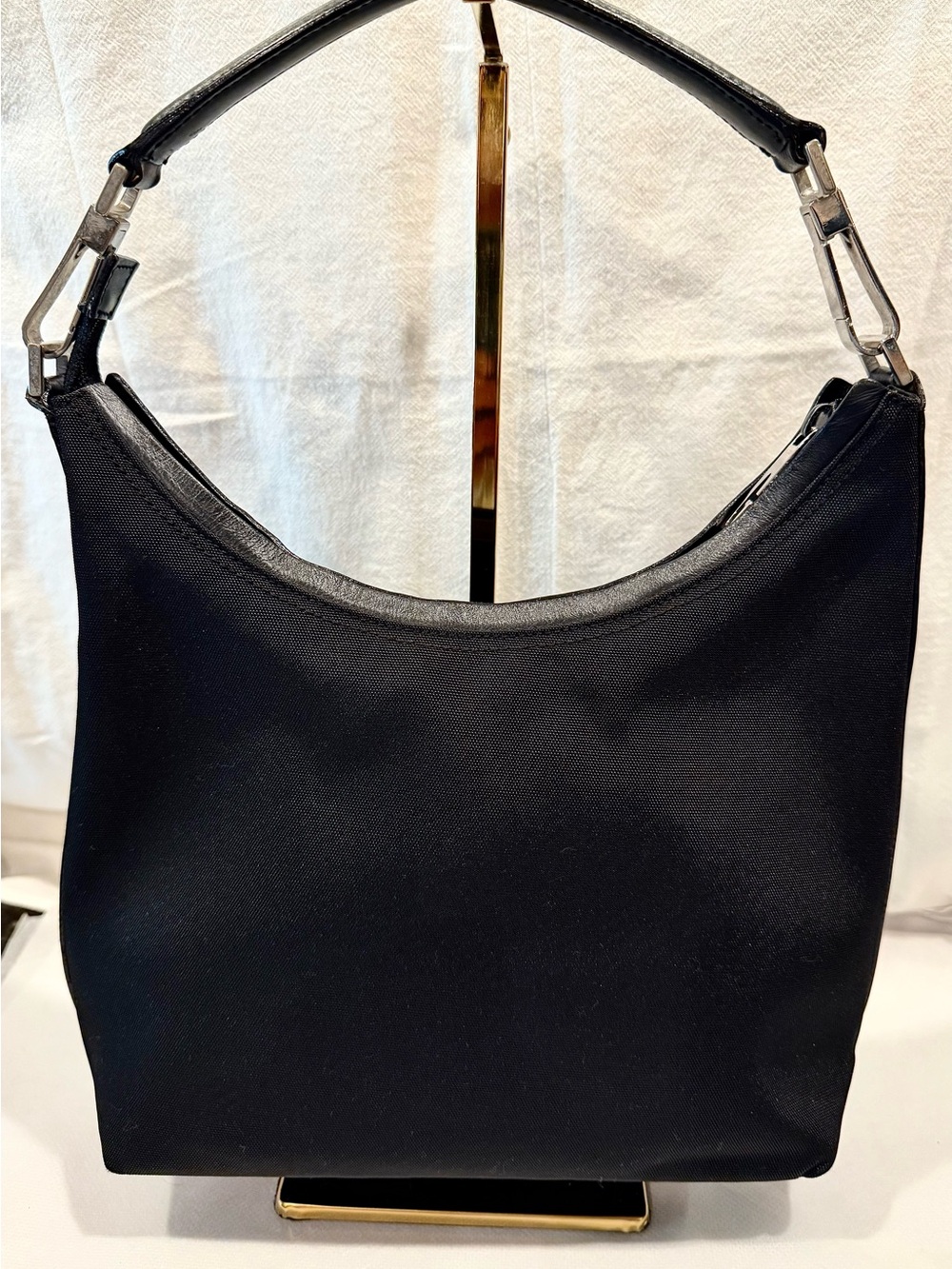 Sophisticated Gucci Nylon and Leather Hobo Bag